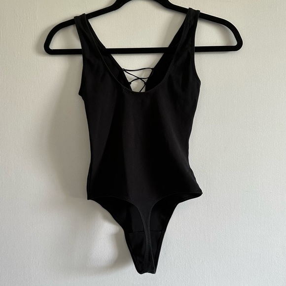 Aritzia Wilfred Free Black Contemporary Lais Tank Thong Bodysuit Size XS EUC - Picture 5 of 9